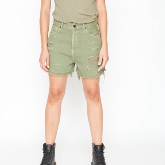 SANDRINE ROSE Army Green Short Shorts NWT in Size 30 - Picture 1 of 8